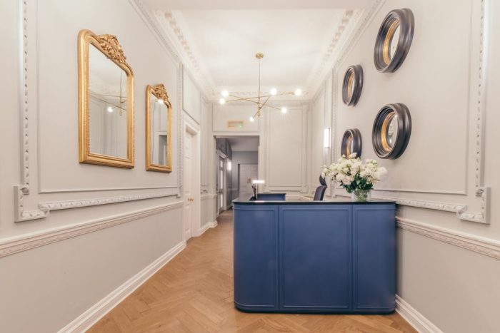 25 Upper Brook Street, London